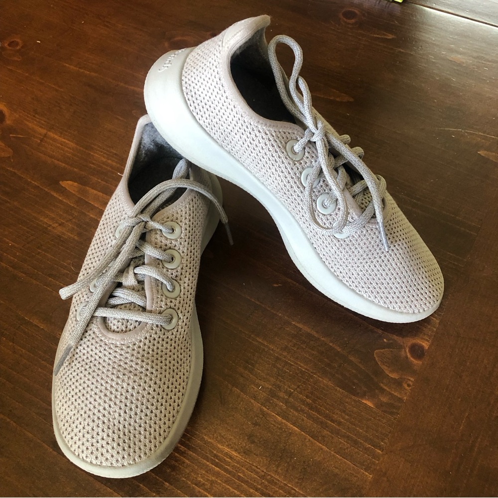 Allbirds Tree Runners Sneakers Bough Gray Taupe Sole. Women’s Size 7.